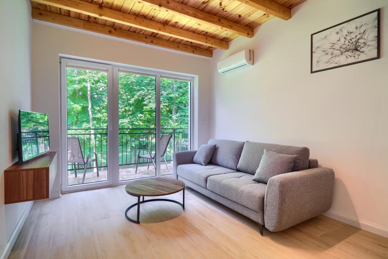 Apartamenty 7 Debow Pleśna Exteriör bild